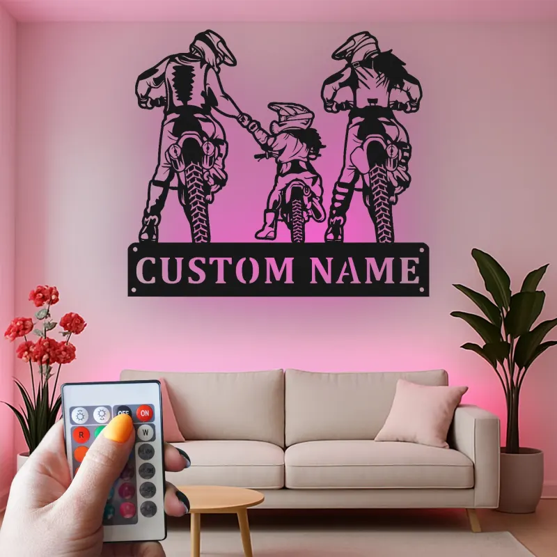Décoration murale en métal personnalisée pour la famille Motocross avec rétroéclairage LED - Cadeau personnalisé pour les passionnés de moto tout terrain, décoration de garage ou de salle de jeux