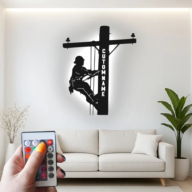 Décoration murale LED personnalisée pour lineman | Panneau métallique sur mesure pour électricien | Déco silhouette de poteau pour professionnel des services publics, bureau ou man cave