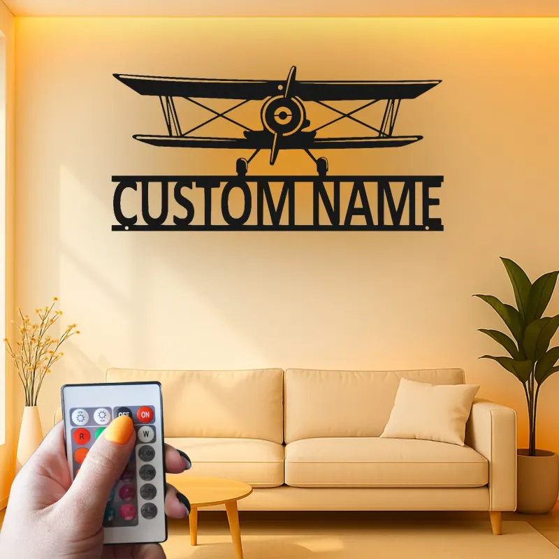 Personalisierte Biplan LED Licht Metall-Wandkunst – Geschenk für Piloten, Hangar oder Büro Dekor