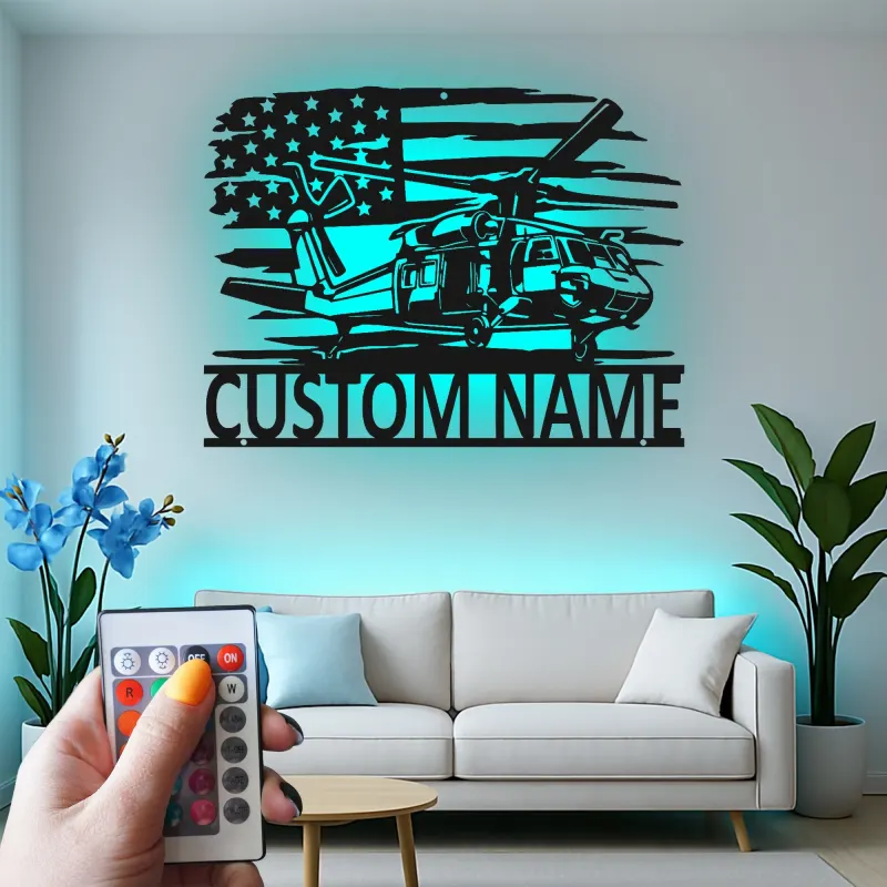 LED-Schild Black Hawk Helicopter | Personalisiertes Metallschild | Militärische Dekoration für Piloten | Patriotisches Geschenk für die Luftfahrt