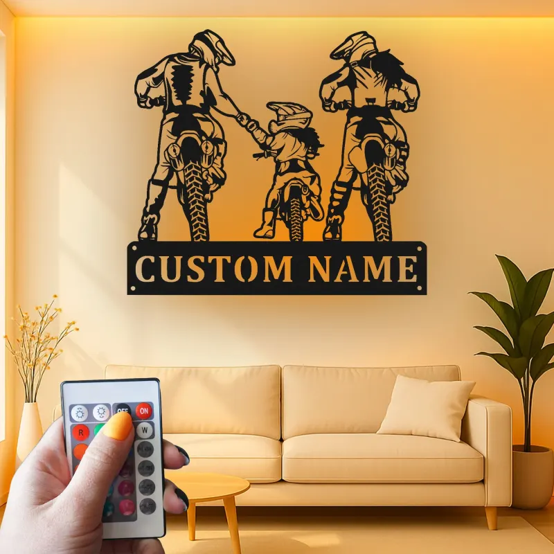 Décoration murale en métal personnalisée pour la famille Motocross avec rétroéclairage LED - Cadeau personnalisé pour les passionnés de moto tout terrain, décoration de garage ou de salle de jeux