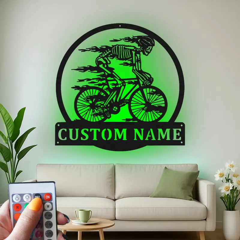 Personalisierte Skelett Radfahrer Metalltafel | LED Wandkunst für Männerhöhlen | Individuelles Biker Geschenk | Gruselige Fahrrad Dekoration