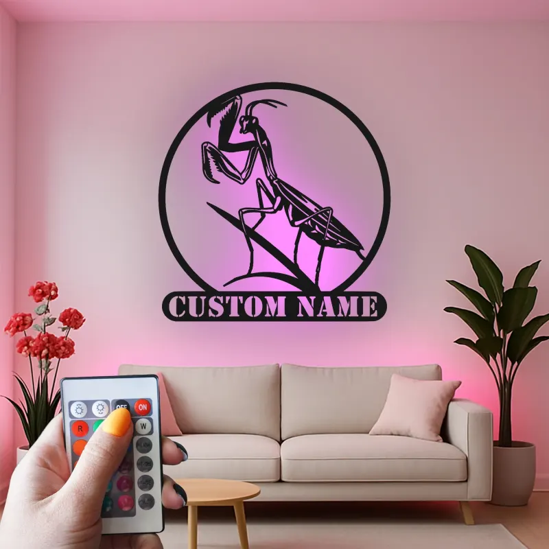 LED-Metall-Wandkunst mit Gottesanbeterin | Personalisierte Insekten-Schild | Biophiles Dekor für Zuhause & Garten | Geschenk für Naturfreunde