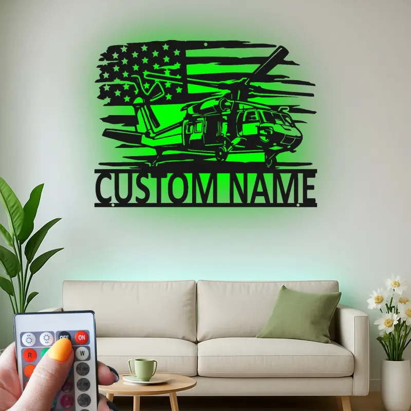LED-Schild Black Hawk Helicopter | Personalisiertes Metallschild | Militärische Dekoration für Piloten | Patriotisches Geschenk für die Luftfahrt