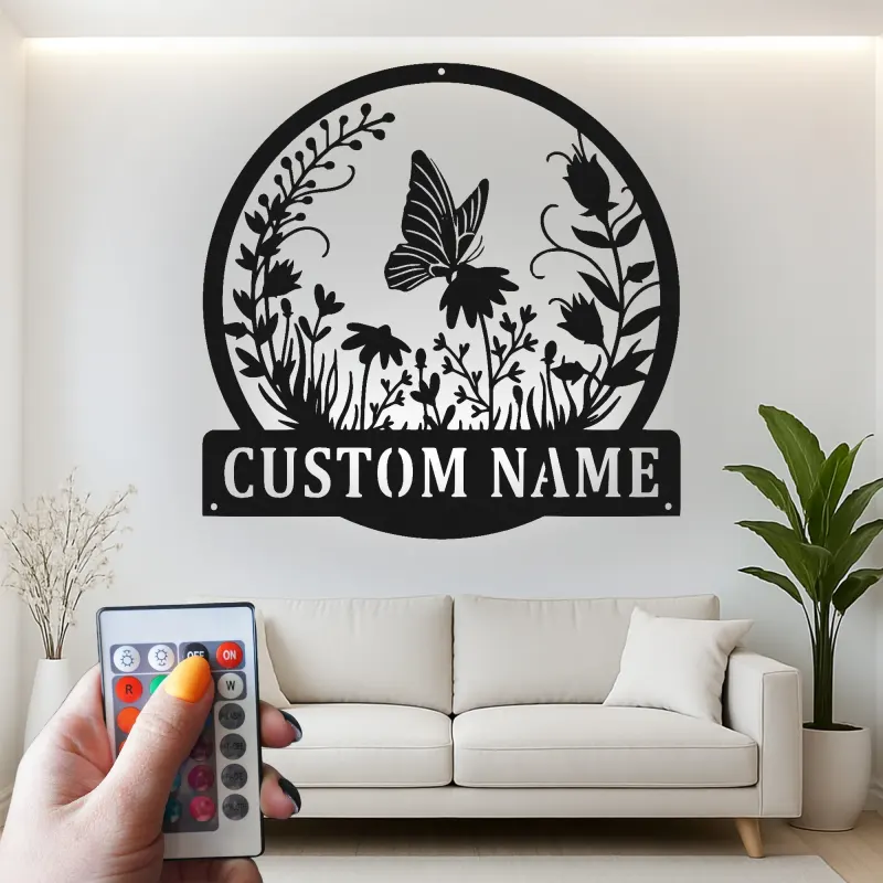 Personalisierte LED-beleuchtete Metall-Wandkunst mit Schmetterlingen und Wildblumen – Geschenk für Gartenliebhaber