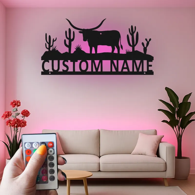 Panneau Métallique Longhorn du Texas Personnalisé | Art Murale Rétroéclairé avec Nom de Ranch | Décoration Rustique de Cactus du Désert pour Ferme et Extérieur