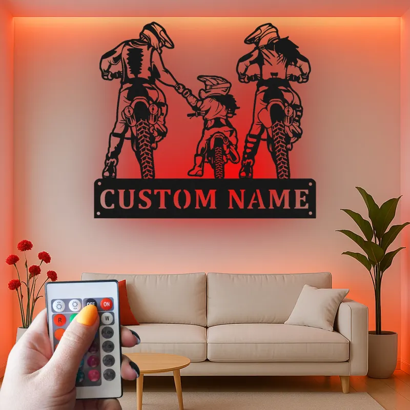 Décoration murale en métal personnalisée pour la famille Motocross avec rétroéclairage LED - Cadeau personnalisé pour les passionnés de moto tout terrain, décoration de garage ou de salle de jeux