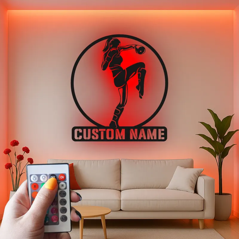 Insegna LED per fighter Muay Thai donna | Arte murale in metallo su misura | Decorazione personalizzata per kickboxing e regalo arti marziali