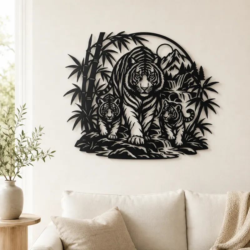 Arte mural de metal Tiger Bamboo Flow | Decoración silueta de vida salvaje