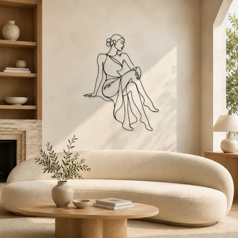 Décoration murale en métal Figure Assise Sereine | Décor mural Figure Féminine